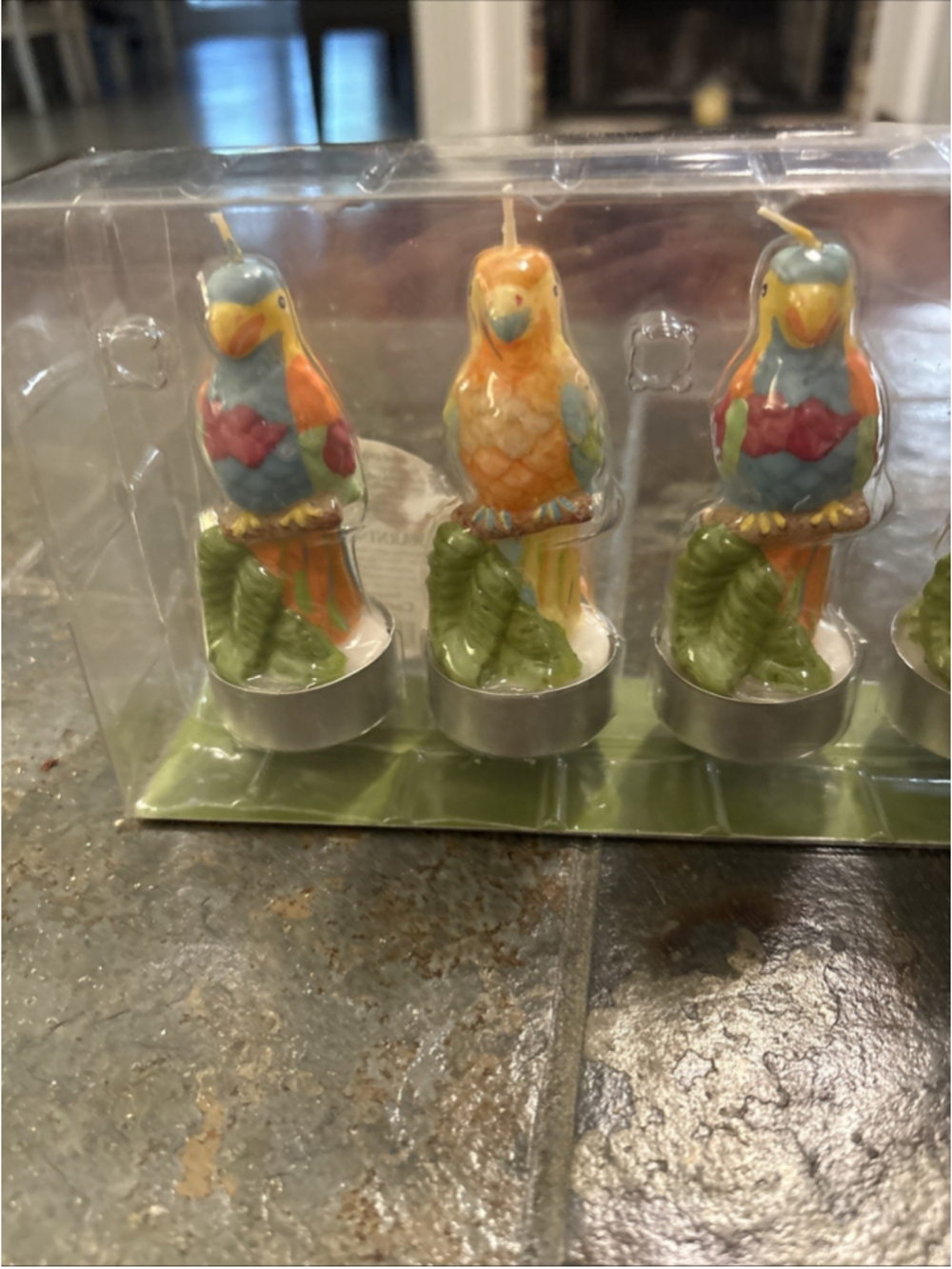 Small Colorful Parrot Tea Light Candles 4 New - Picture 3 of 7